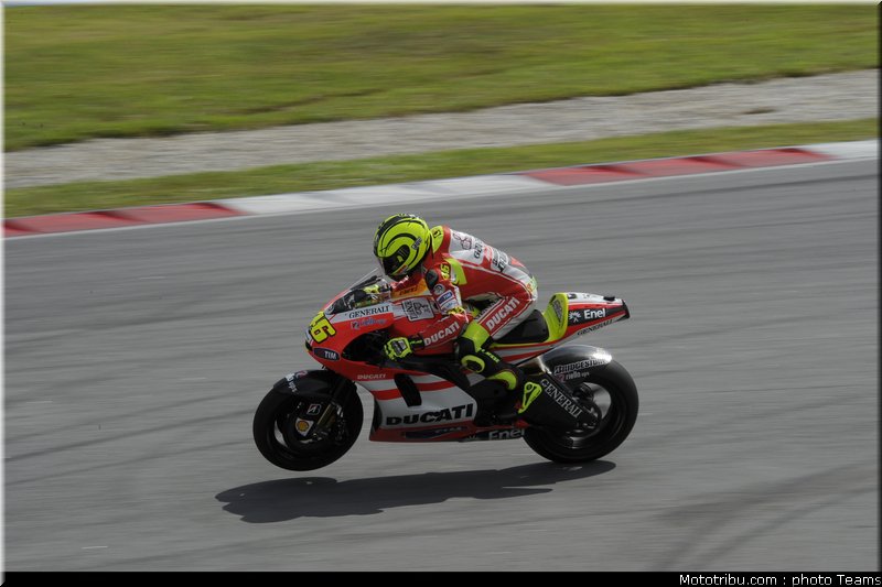 motogp_test_malaisie_2011_rossi_63