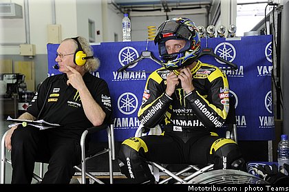 motogp_test_malaisie_2011_edwards_04.jpg