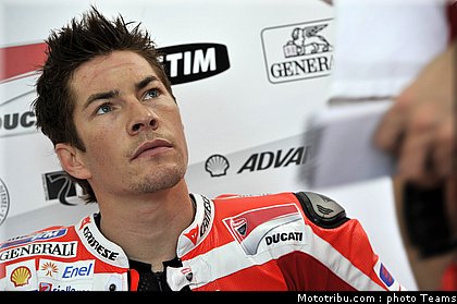 motogp_test_malaisie_2011_hayden_15.JPG