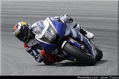 motogp_test_malaisie_2011_lorenzo_08.jpg