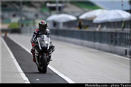 motogp_test_malaisie_2011_lorenzo_18.jpg