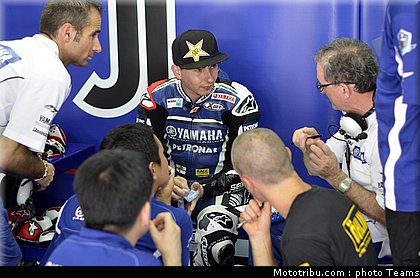 motogp_test_malaisie_2011_lorenzo_26.jpg