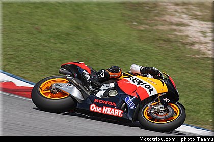 motogp_test_malaisie_2011_pedrosa_04.jpg