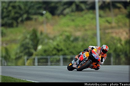 motogp_test_malaisie_2011_pedrosa_06.jpg