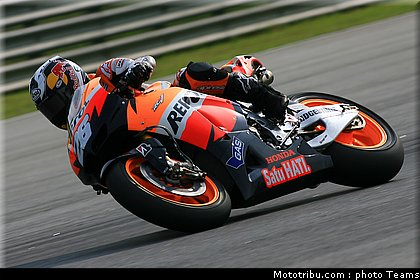 motogp_test_malaisie_2011_pedrosa_21.jpg