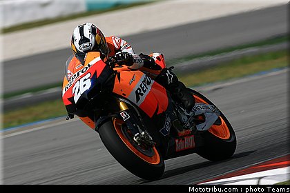 motogp_test_malaisie_2011_pedrosa_23.jpg