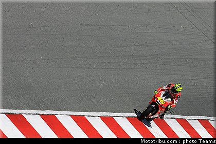 motogp_test_malaisie_2011_rossi_13.jpg