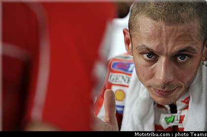 motogp_test_malaisie_2011_rossi_48.JPG