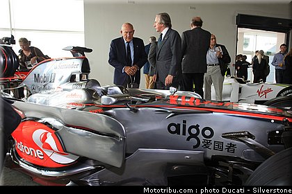silverstone_2011_moss_stewart_hamilton_mclaren_2.jpg