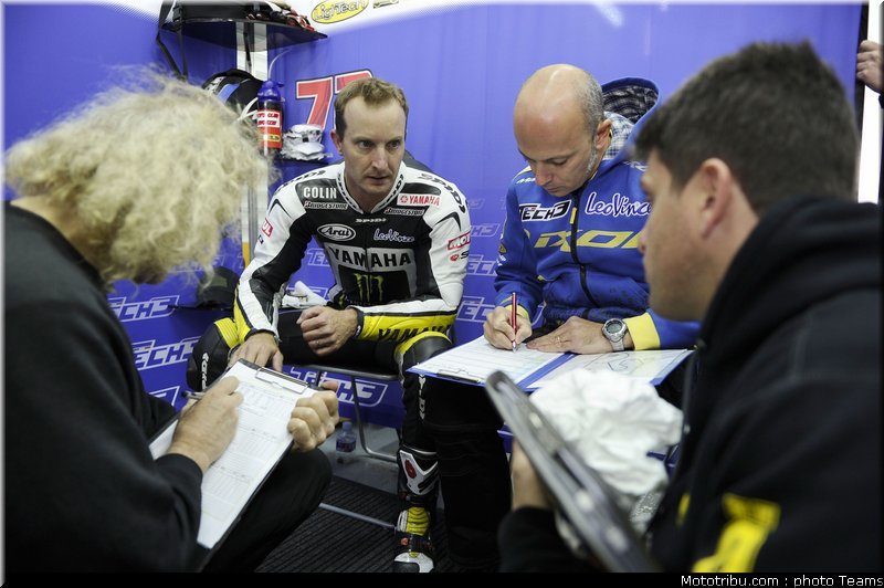 moto2_edwards_03_test_valence_2010