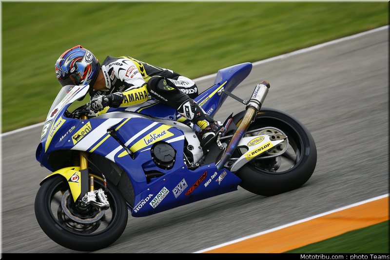 moto2_edwards_05_test_valence_2010