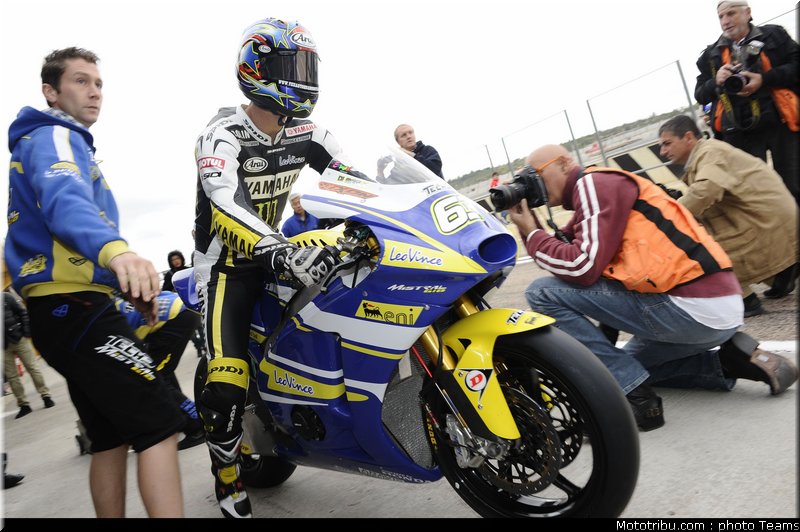moto2_edwards_12_test_valence_2010
