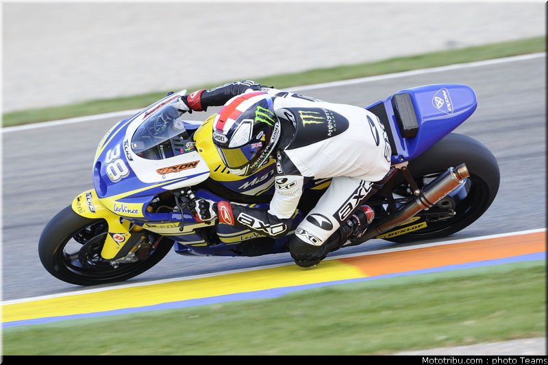 moto2_smith_14_test_valence_2010