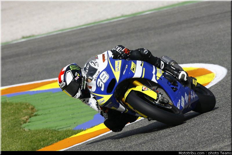 moto2_smith_15_test_valence_2010