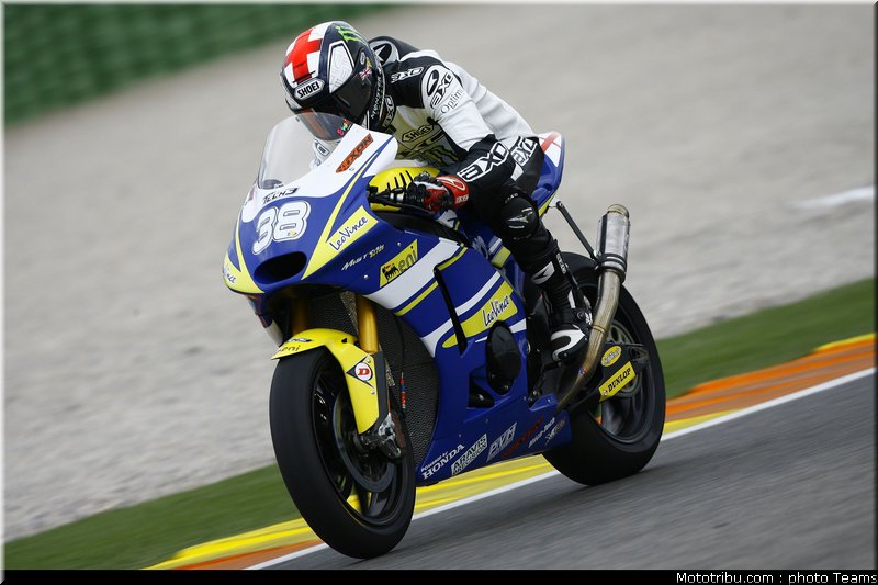 moto2_smith_30_test_valence_2010