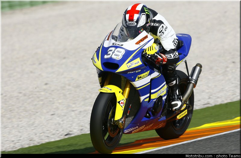 moto2_smith_31_test_valence_2010