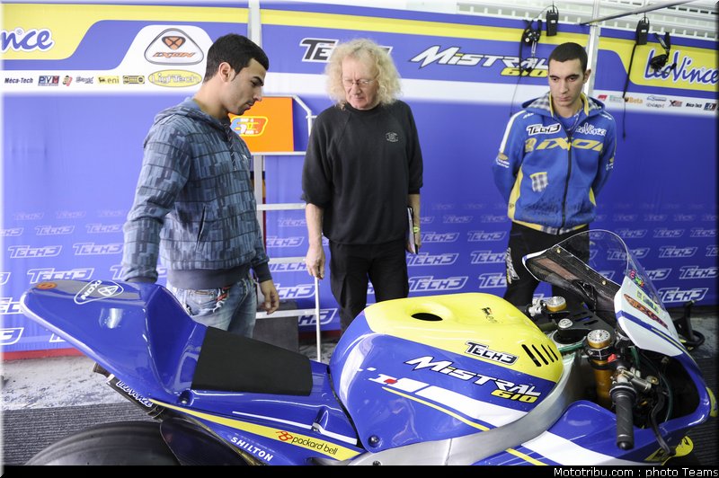 moto2_tech3_1_test_valence_2010