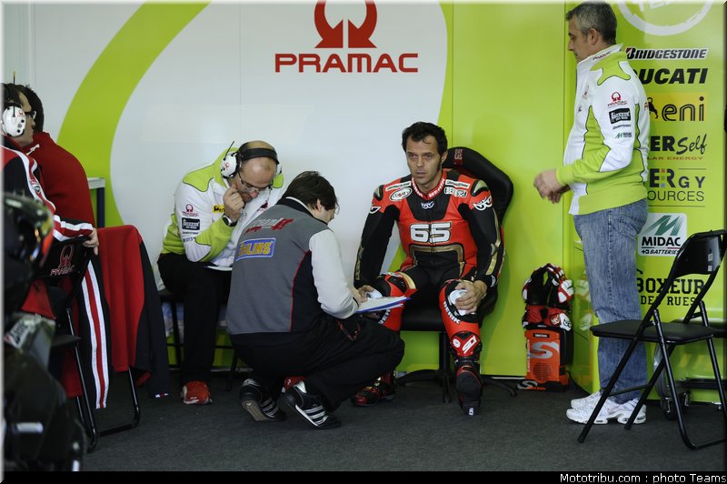 motogp_capirossi_05_test_valence_2010