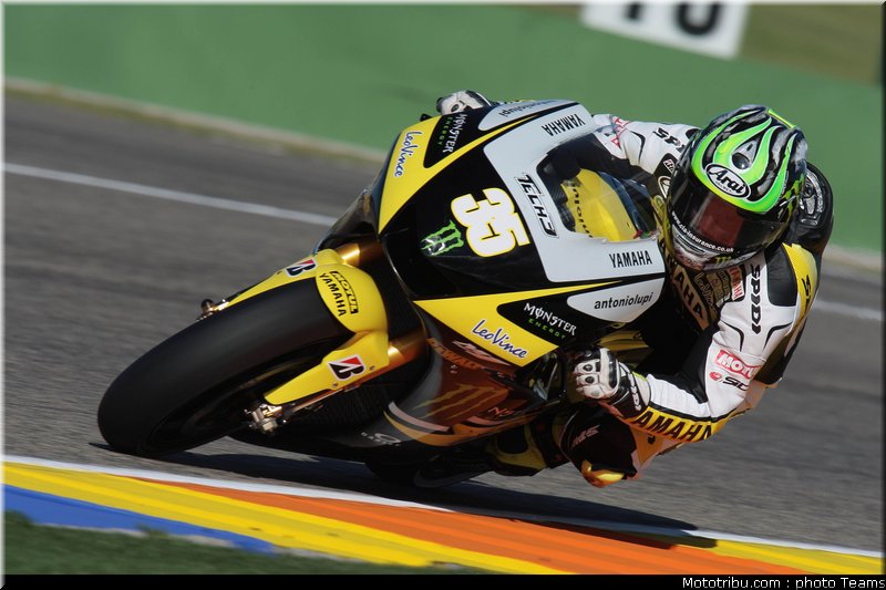 motogp_crutchlow_18_test_valence_2010