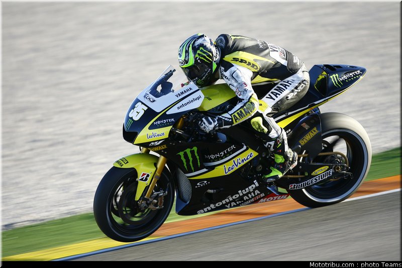 motogp_crutchlow_24_test_valence_2010
