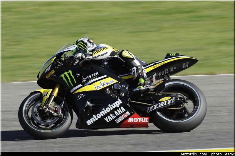 motogp_crutchlow_42_test_valence_2010
