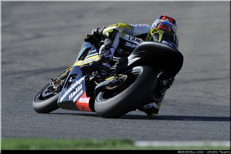 motogp_edwards_08_test_valence_2010