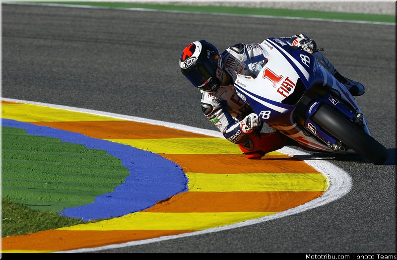 motogp_lorenzo_03_test_valence_2010