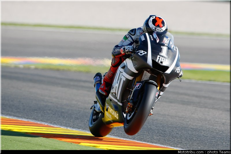 motogp_lorenzo_22_test_valence_2010