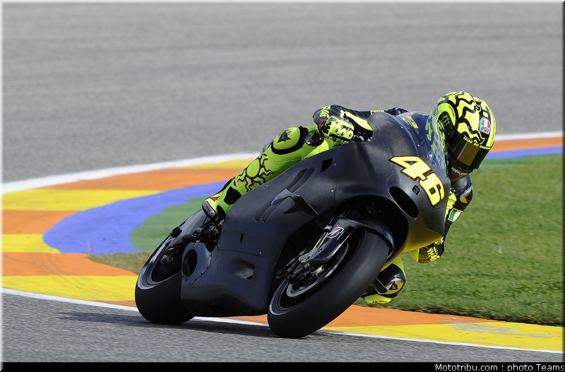 motogp_rossi_010_test_valence_2010