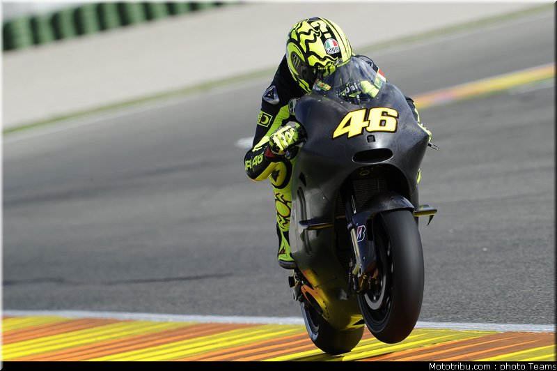motogp_rossi_011_test_valence_2010