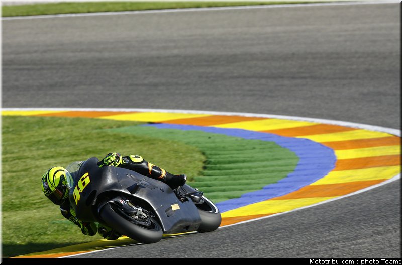 motogp_rossi_023_test_valence_2010