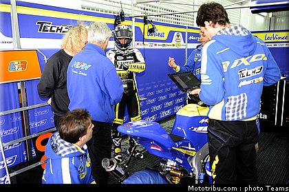 moto2_edwards_01_test_valence_2010.jpg