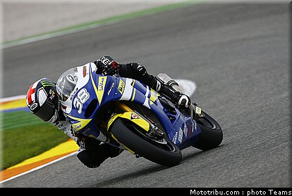 moto2_smith_12_test_valence_2010.jpg