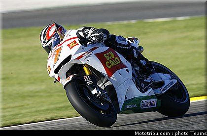 motogp_aoyama_1_test_valence_2010.jpg