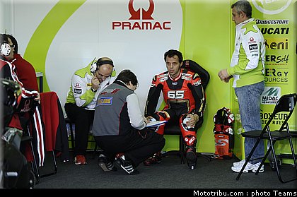 motogp_capirossi_05_test_valence_2010.jpg