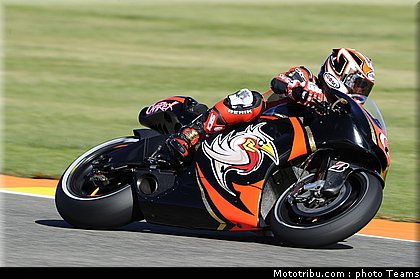 motogp_capirossi_08_test_valence_2010.jpg