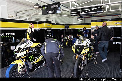 motogp_crutchlow_13_test_valence_2010.jpg