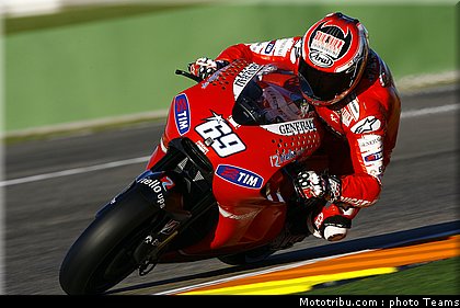 motogp_hayden_01_test_valence_2010.jpg