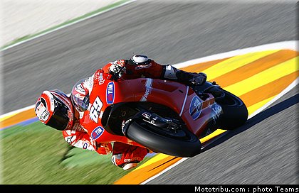 motogp_hayden_04_test_valence_2010.jpg