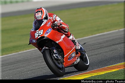 motogp_hayden_15_test_valence_2010.jpg