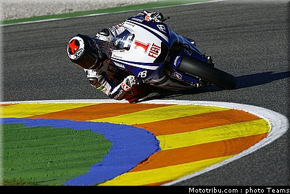 motogp_lorenzo_04_test_valence_2010.jpg