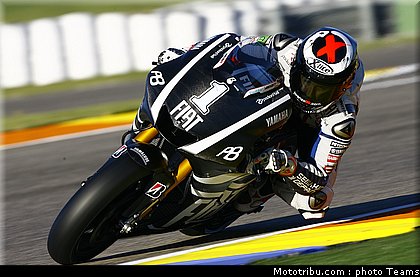 motogp_lorenzo_08_test_valence_2010.jpg