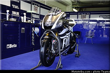 motogp_lorenzo_10_test_valence_2010.jpg