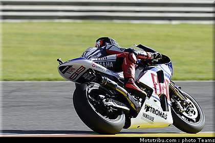 motogp_lorenzo_13_test_valence_2010.jpg