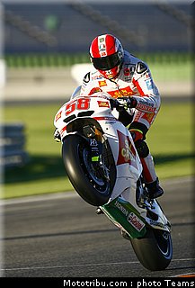 motogp_simoncelli_3_test_valence_2010.jpg