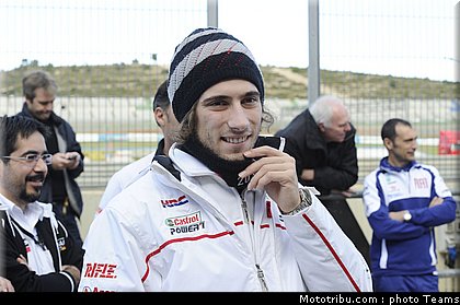 motogp_simoncelli_7_test_valence_2010.jpg