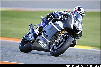 motogp_spies_09_test_valence_2010.jpg