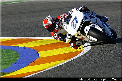 motogp_stoner_03_test_valence_2010.jpg