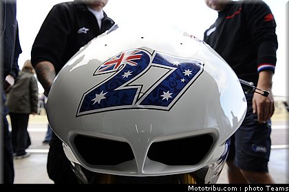 motogp_stoner_07_test_valence_2010.jpg