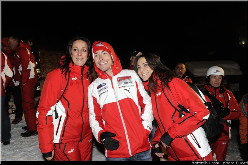 motogp_2012_ducati_vrooom_025